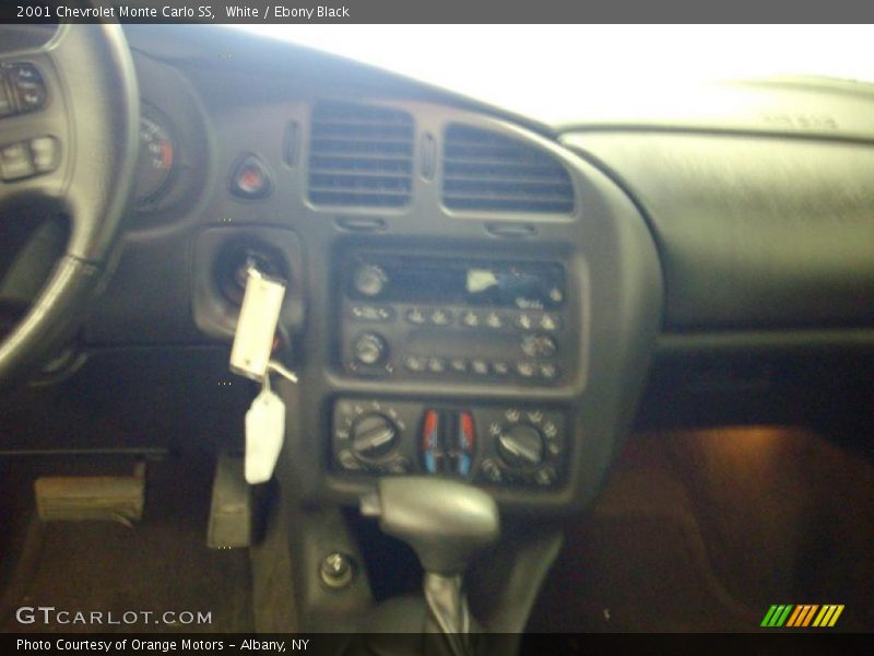White / Ebony Black 2001 Chevrolet Monte Carlo SS