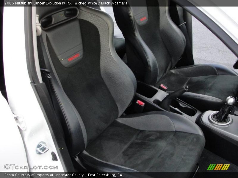 Wicked White / Black Alcantara 2006 Mitsubishi Lancer Evolution IX RS