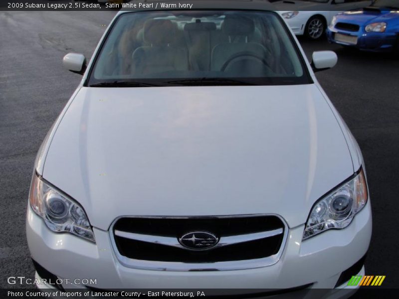 Satin White Pearl / Warm Ivory 2009 Subaru Legacy 2.5i Sedan