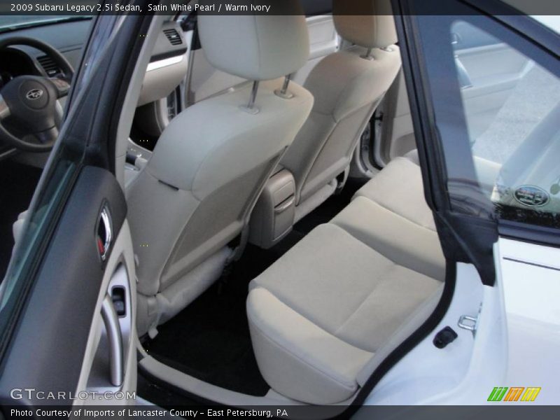 Satin White Pearl / Warm Ivory 2009 Subaru Legacy 2.5i Sedan