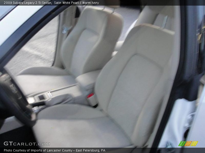 Satin White Pearl / Warm Ivory 2009 Subaru Legacy 2.5i Sedan