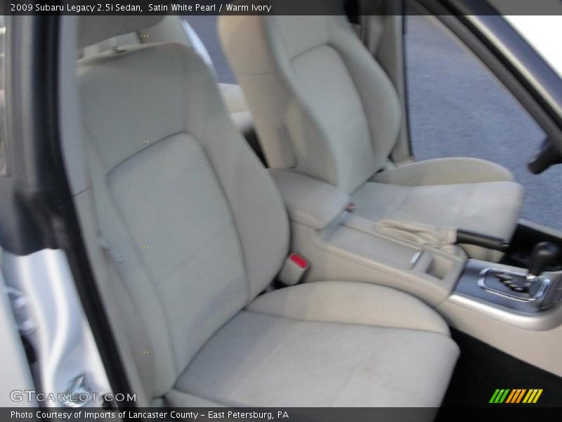 Satin White Pearl / Warm Ivory 2009 Subaru Legacy 2.5i Sedan