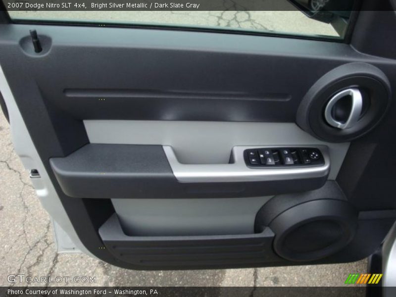 Bright Silver Metallic / Dark Slate Gray 2007 Dodge Nitro SLT 4x4