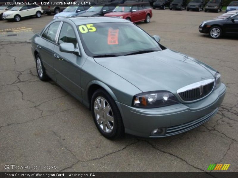 Light Tundra Metallic / Camel 2005 Lincoln LS V8