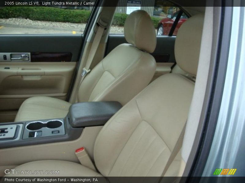 Light Tundra Metallic / Camel 2005 Lincoln LS V8