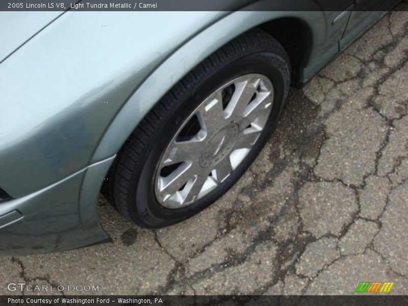Light Tundra Metallic / Camel 2005 Lincoln LS V8