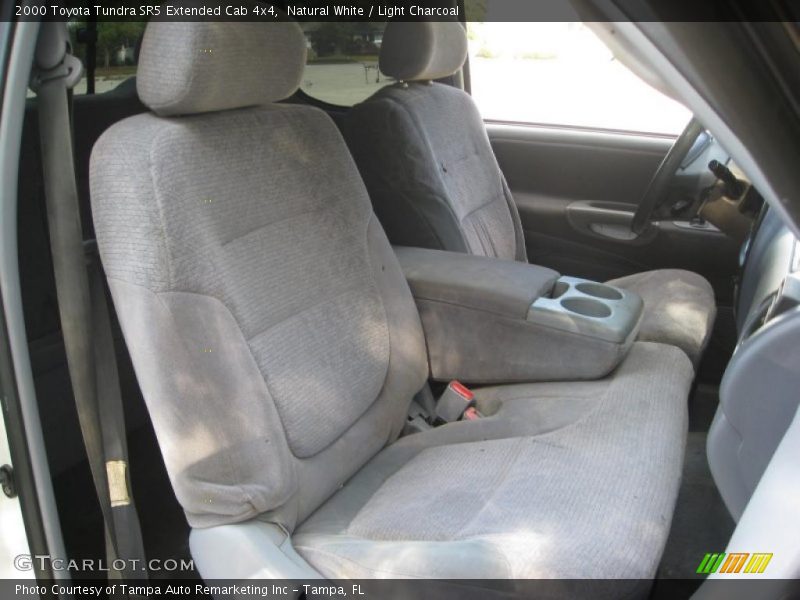 Natural White / Light Charcoal 2000 Toyota Tundra SR5 Extended Cab 4x4