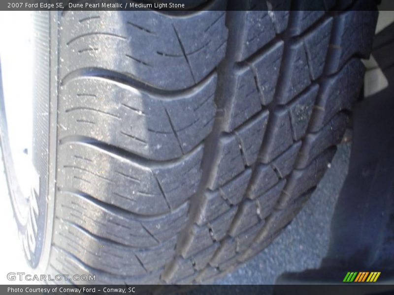 Dune Pearl Metallic / Medium Light Stone 2007 Ford Edge SE