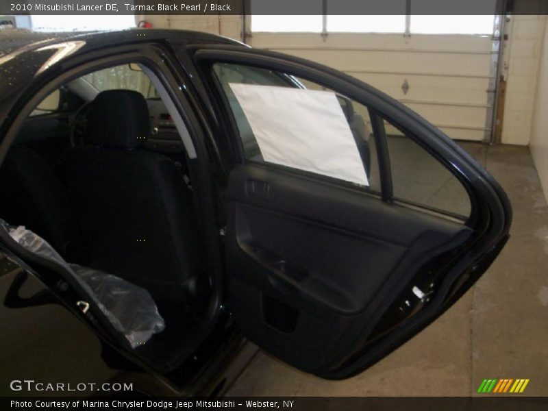 Tarmac Black Pearl / Black 2010 Mitsubishi Lancer DE