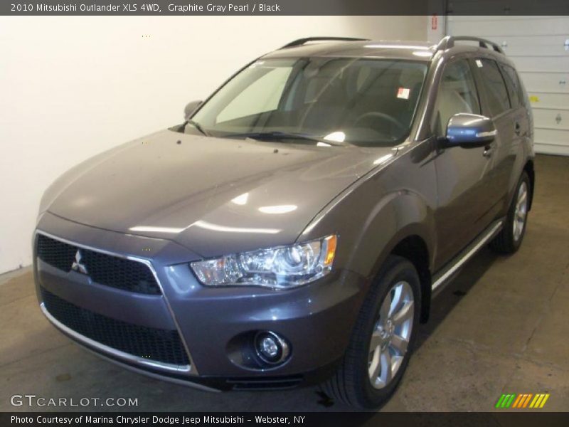 Graphite Gray Pearl / Black 2010 Mitsubishi Outlander XLS 4WD