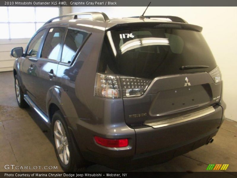 Graphite Gray Pearl / Black 2010 Mitsubishi Outlander XLS 4WD