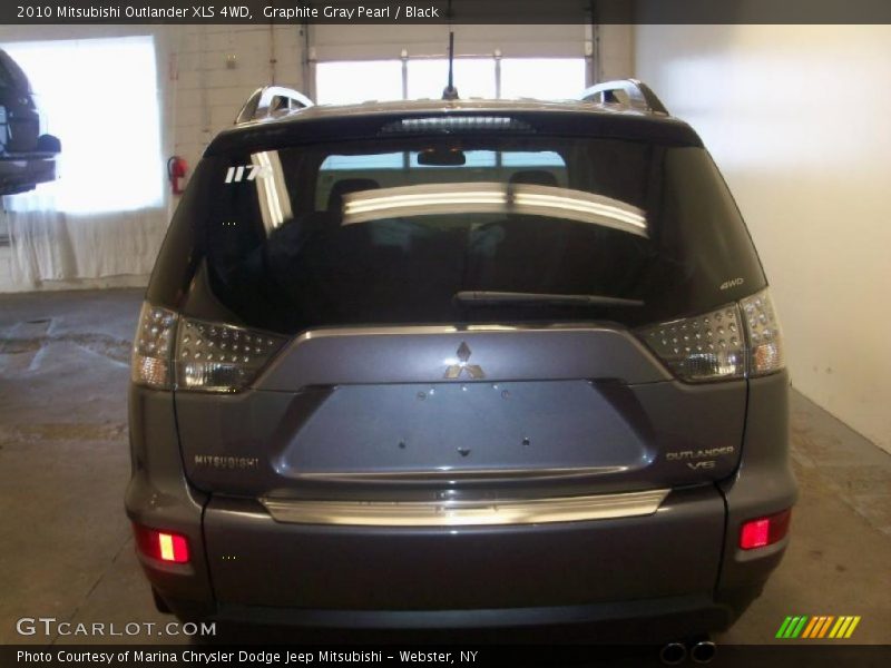 Graphite Gray Pearl / Black 2010 Mitsubishi Outlander XLS 4WD