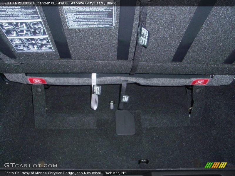 Graphite Gray Pearl / Black 2010 Mitsubishi Outlander XLS 4WD