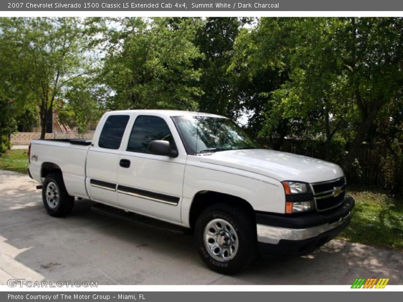 Summit White / Dark Charcoal 2007 Chevrolet Silverado 1500 Classic LS Extended Cab 4x4