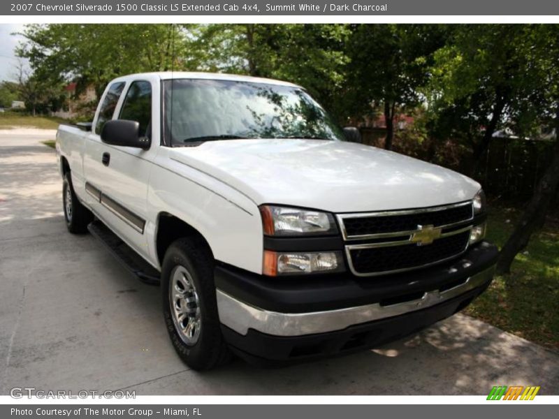 Summit White / Dark Charcoal 2007 Chevrolet Silverado 1500 Classic LS Extended Cab 4x4