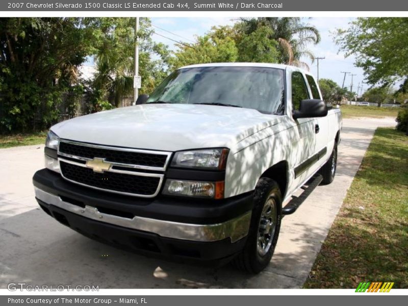 Summit White / Dark Charcoal 2007 Chevrolet Silverado 1500 Classic LS Extended Cab 4x4