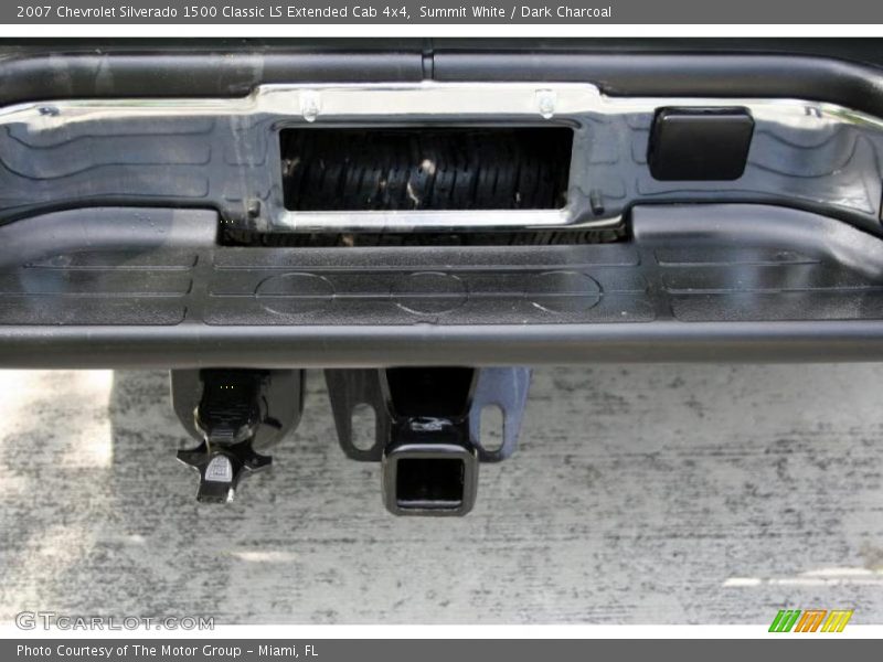 Summit White / Dark Charcoal 2007 Chevrolet Silverado 1500 Classic LS Extended Cab 4x4