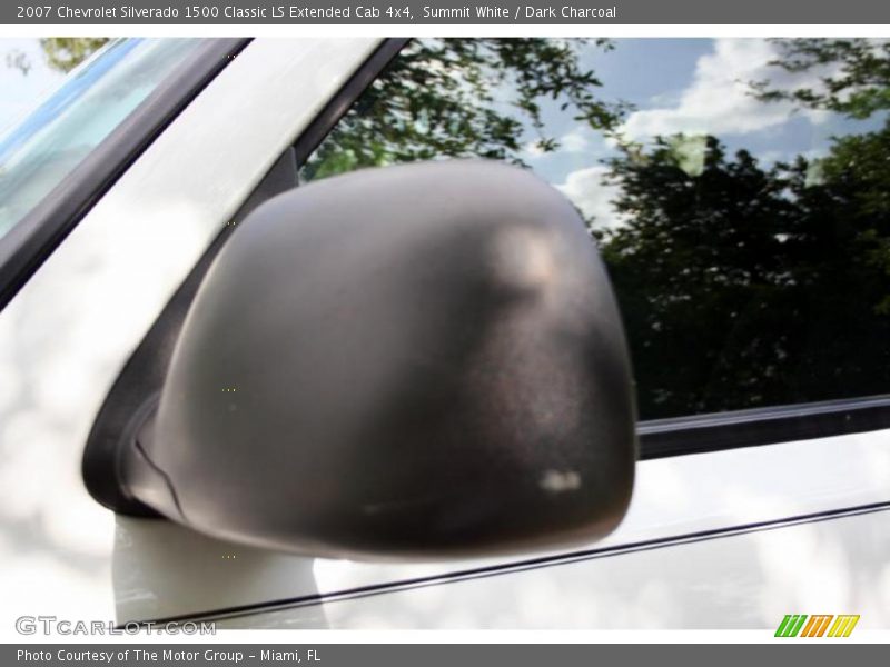 Summit White / Dark Charcoal 2007 Chevrolet Silverado 1500 Classic LS Extended Cab 4x4