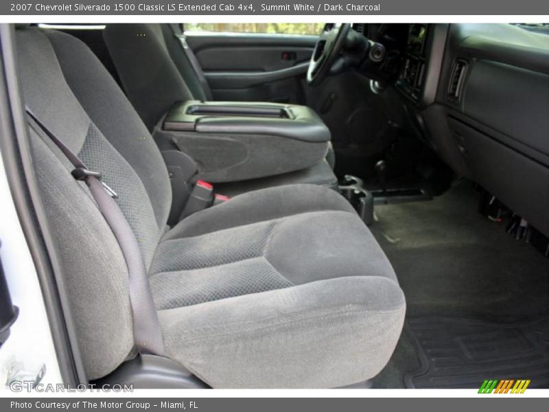 Summit White / Dark Charcoal 2007 Chevrolet Silverado 1500 Classic LS Extended Cab 4x4