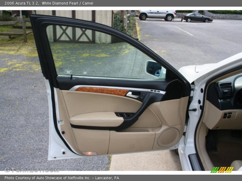 White Diamond Pearl / Camel 2006 Acura TL 3.2