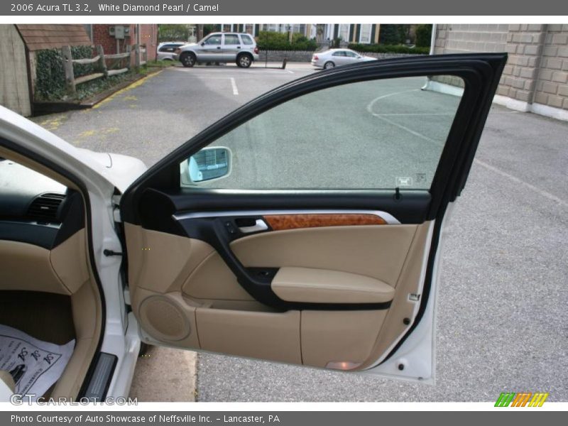 White Diamond Pearl / Camel 2006 Acura TL 3.2