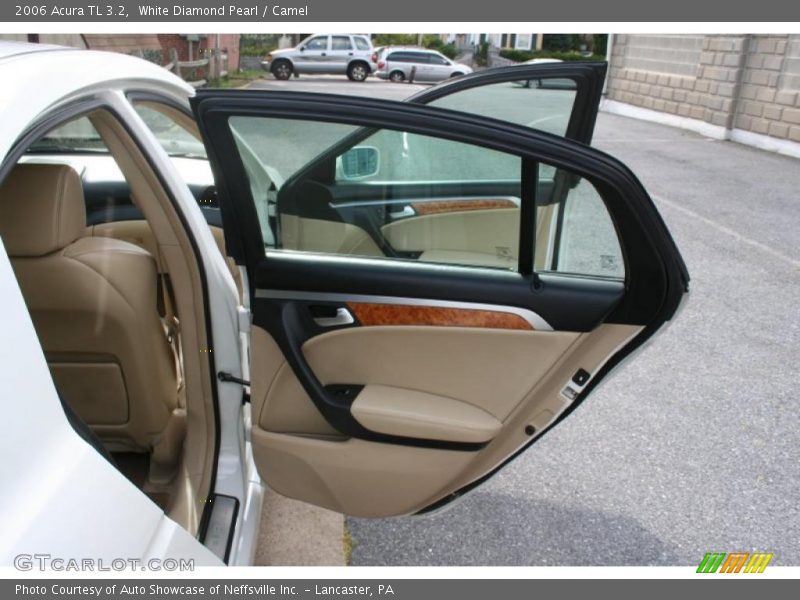 White Diamond Pearl / Camel 2006 Acura TL 3.2