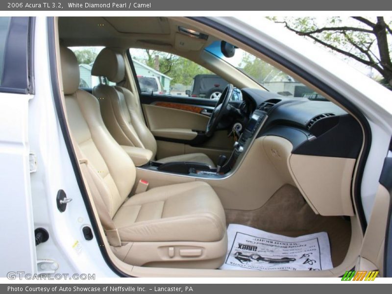 White Diamond Pearl / Camel 2006 Acura TL 3.2