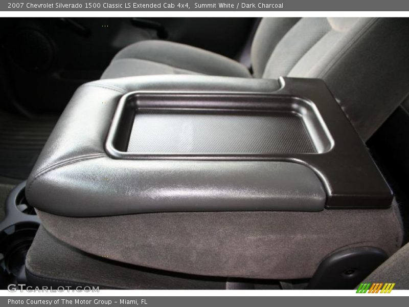 Summit White / Dark Charcoal 2007 Chevrolet Silverado 1500 Classic LS Extended Cab 4x4
