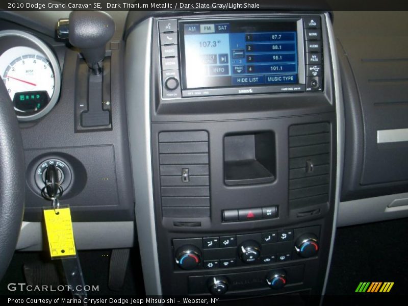 Dark Titanium Metallic / Dark Slate Gray/Light Shale 2010 Dodge Grand Caravan SE