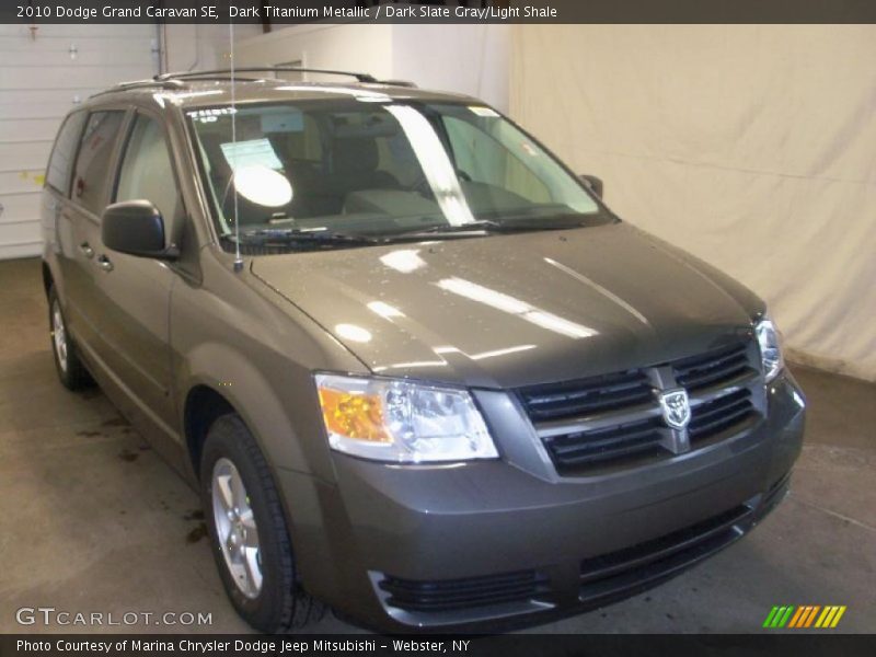 Dark Titanium Metallic / Dark Slate Gray/Light Shale 2010 Dodge Grand Caravan SE