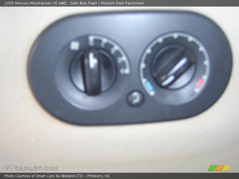 Dark Blue Pearl / Medium Dark Parchment 2005 Mercury Mountaineer V6 AWD