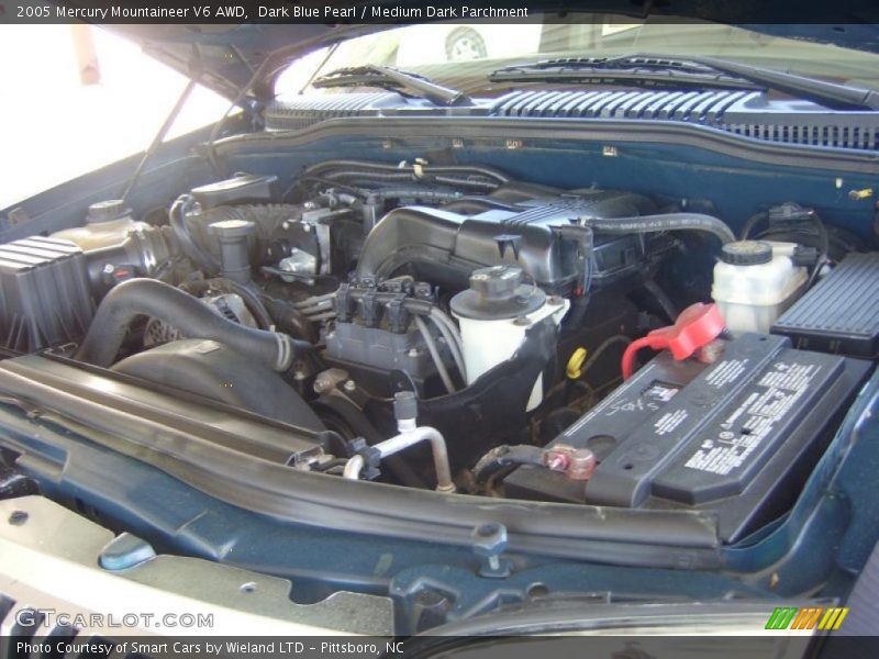 Dark Blue Pearl / Medium Dark Parchment 2005 Mercury Mountaineer V6 AWD