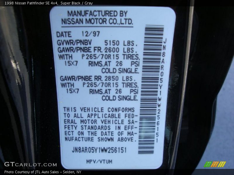 Super Black / Gray 1998 Nissan Pathfinder SE 4x4