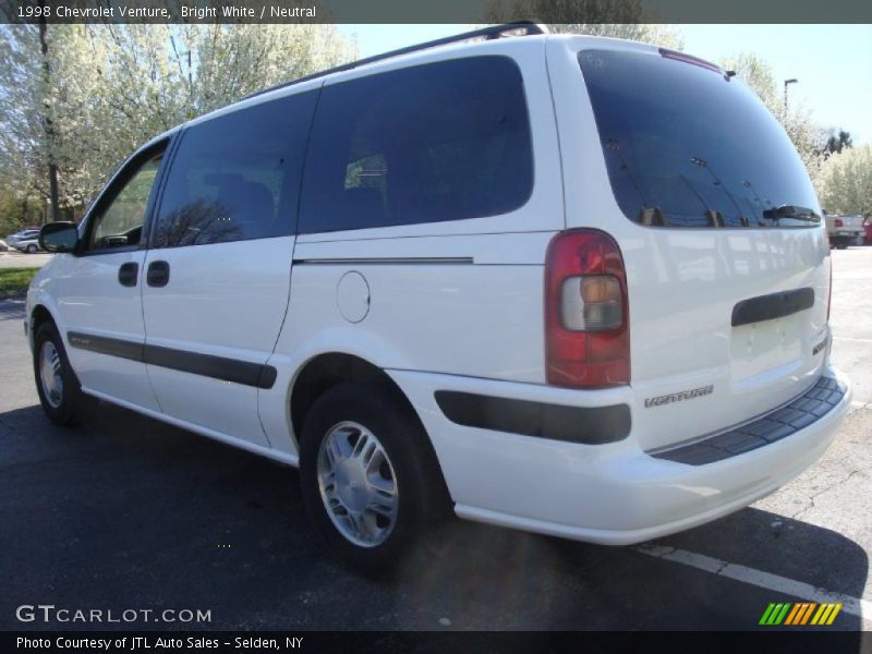 Bright White / Neutral 1998 Chevrolet Venture