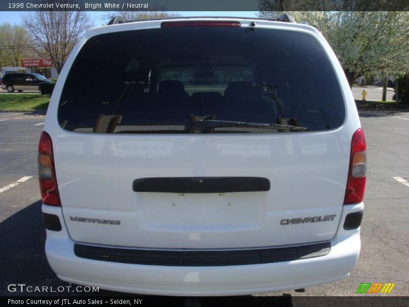 Bright White / Neutral 1998 Chevrolet Venture
