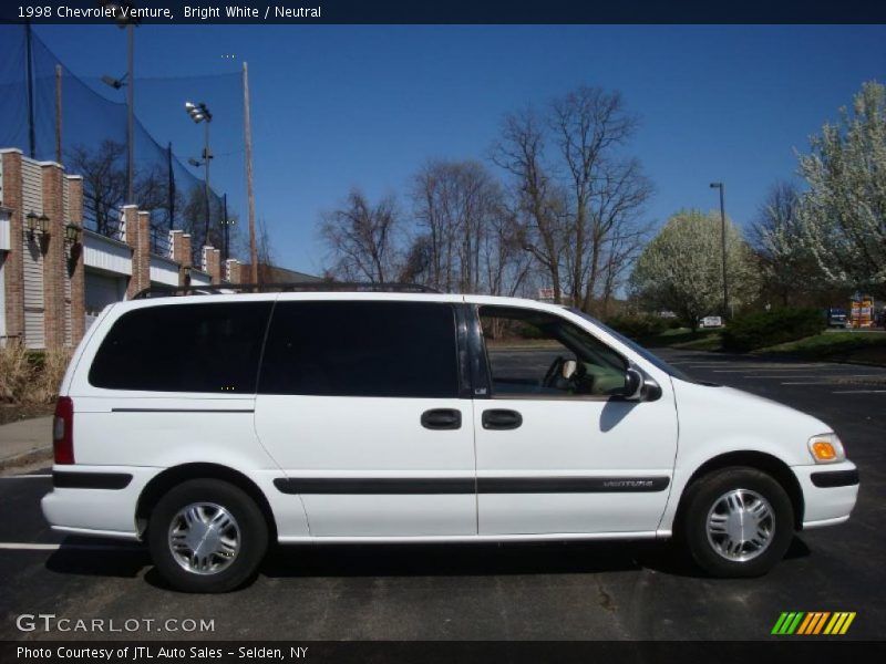 Bright White / Neutral 1998 Chevrolet Venture