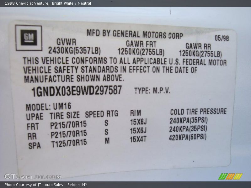 Bright White / Neutral 1998 Chevrolet Venture