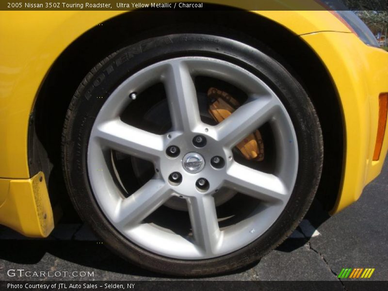 Ultra Yellow Metallic / Charcoal 2005 Nissan 350Z Touring Roadster
