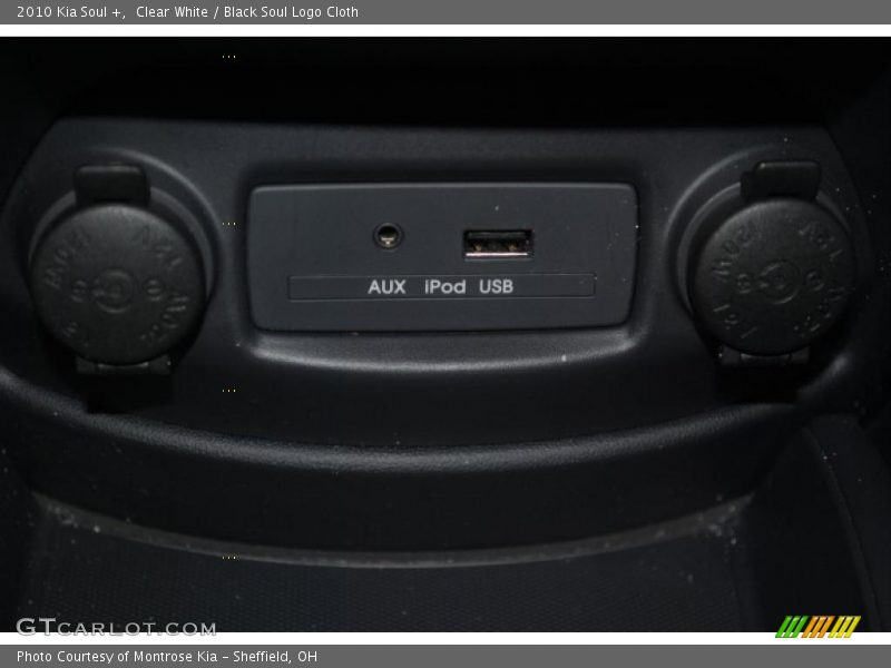 Clear White / Black Soul Logo Cloth 2010 Kia Soul +