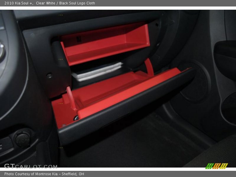Clear White / Black Soul Logo Cloth 2010 Kia Soul +