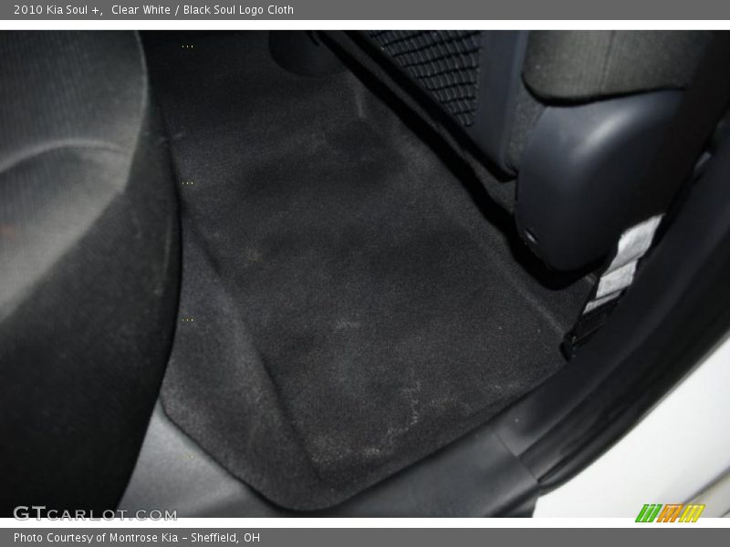 Clear White / Black Soul Logo Cloth 2010 Kia Soul +