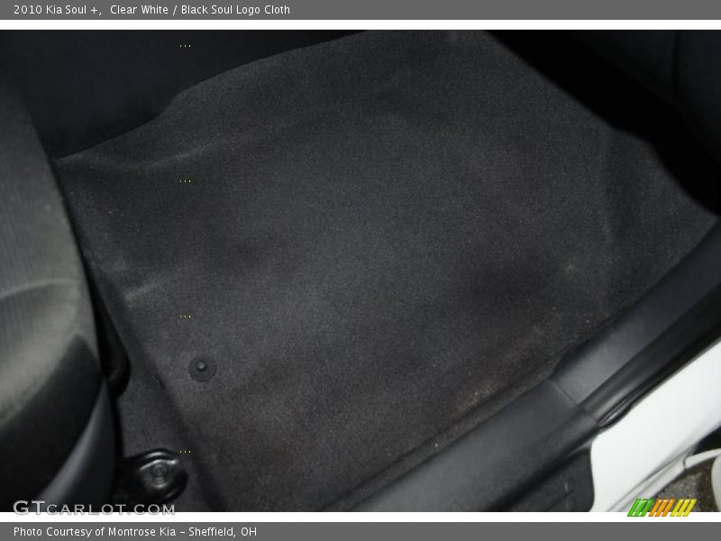 Clear White / Black Soul Logo Cloth 2010 Kia Soul +