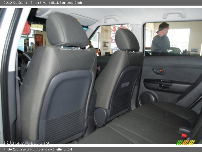 Bright Silver / Black Soul Logo Cloth 2010 Kia Soul +
