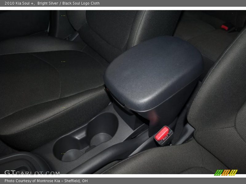 Bright Silver / Black Soul Logo Cloth 2010 Kia Soul +