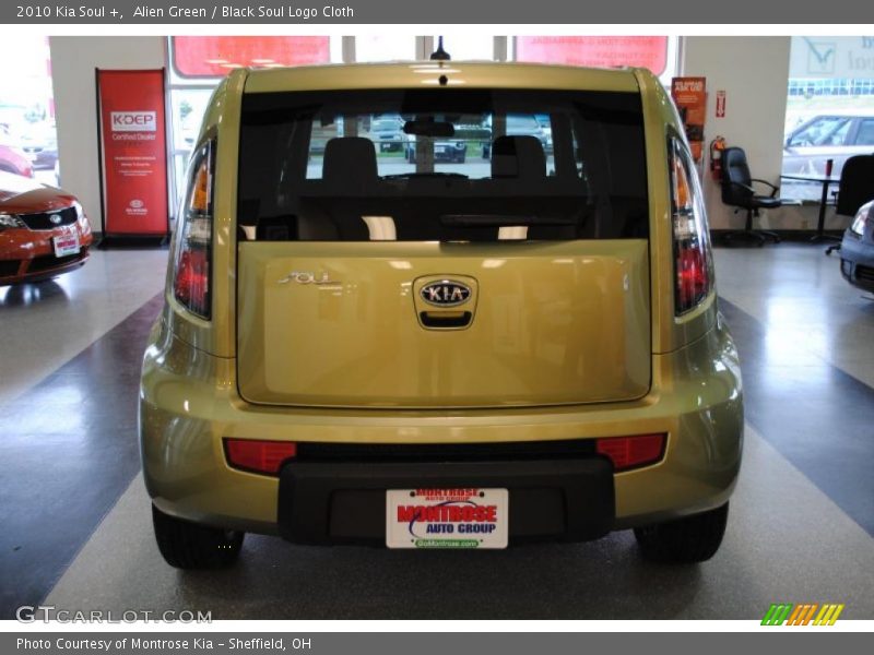 Alien Green / Black Soul Logo Cloth 2010 Kia Soul +