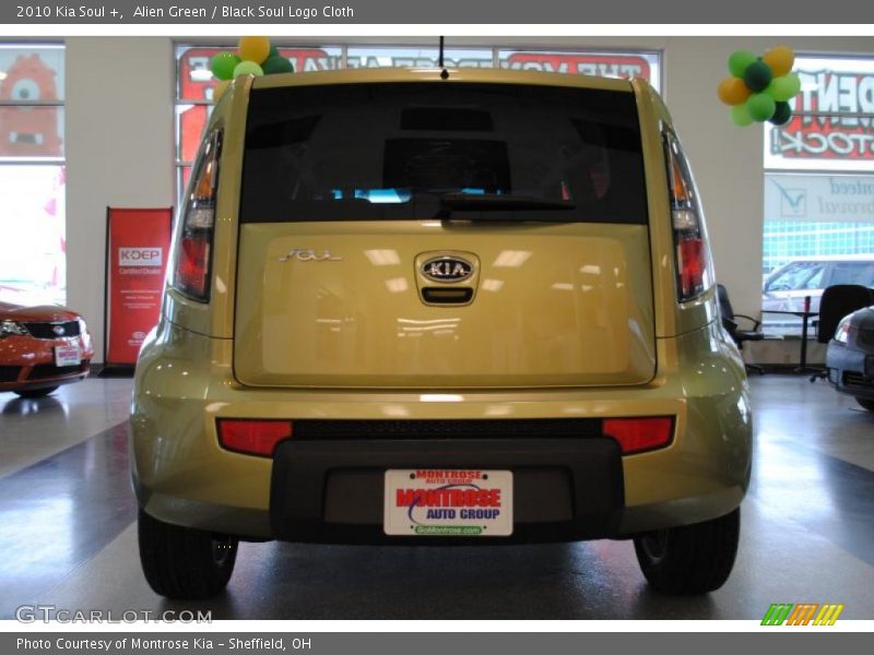 Alien Green / Black Soul Logo Cloth 2010 Kia Soul +
