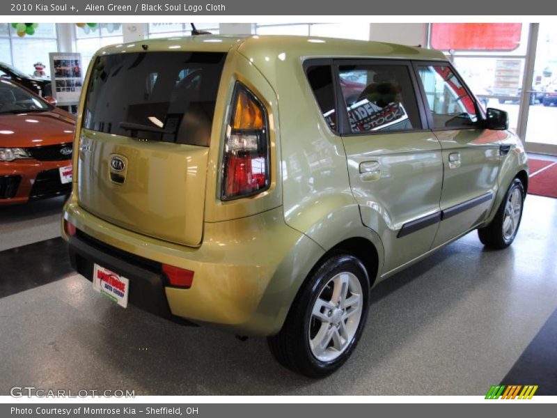 Alien Green / Black Soul Logo Cloth 2010 Kia Soul +