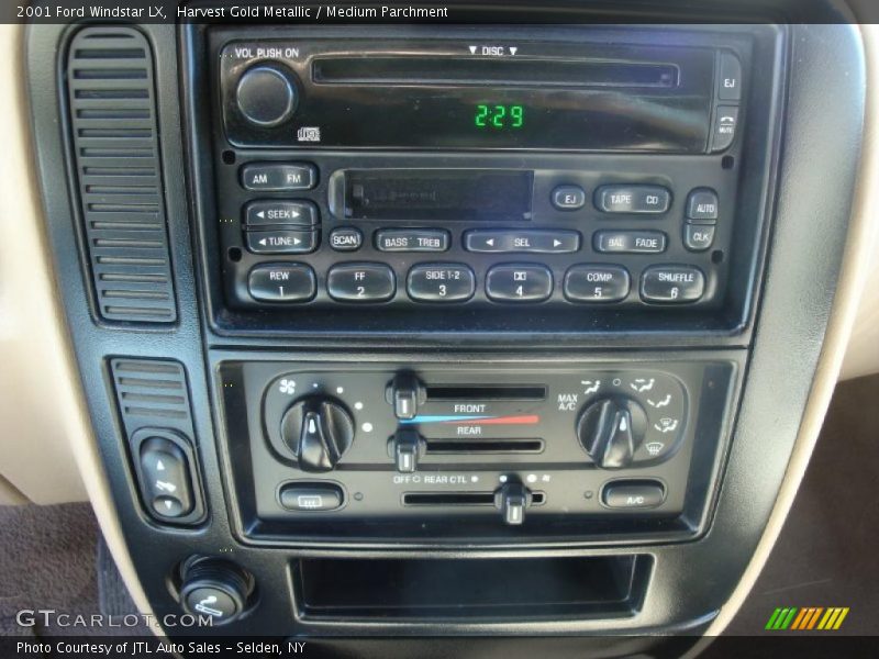 Harvest Gold Metallic / Medium Parchment 2001 Ford Windstar LX