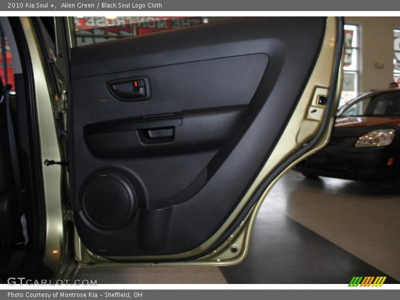 Alien Green / Black Soul Logo Cloth 2010 Kia Soul +