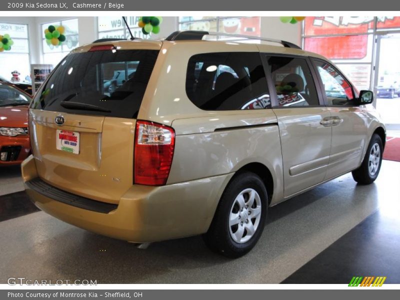 Cashmere / Beige 2009 Kia Sedona LX